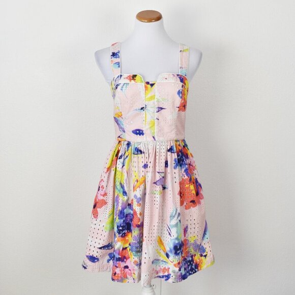 Trina Turk Dresses & Skirts - Trina Turk Elin Eyelet Fit and Flare Dress - 6